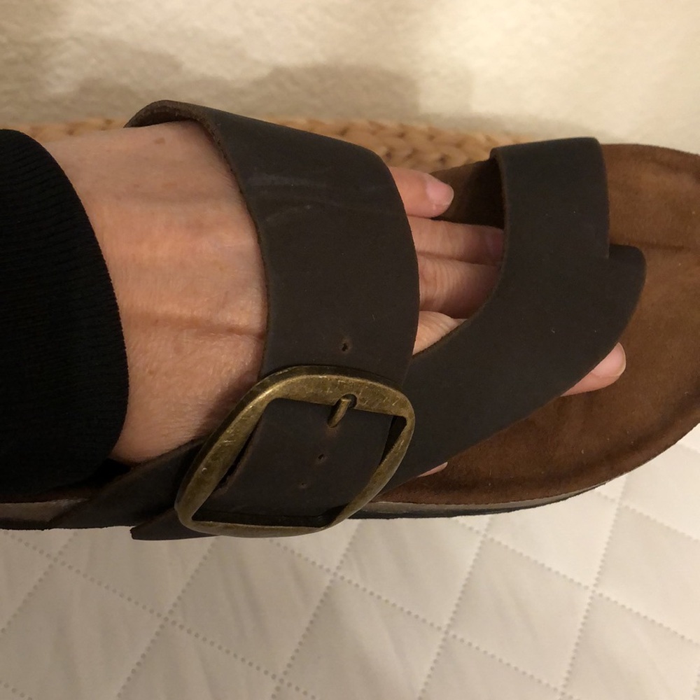Cliffs Sandals - Picture 3 of 4